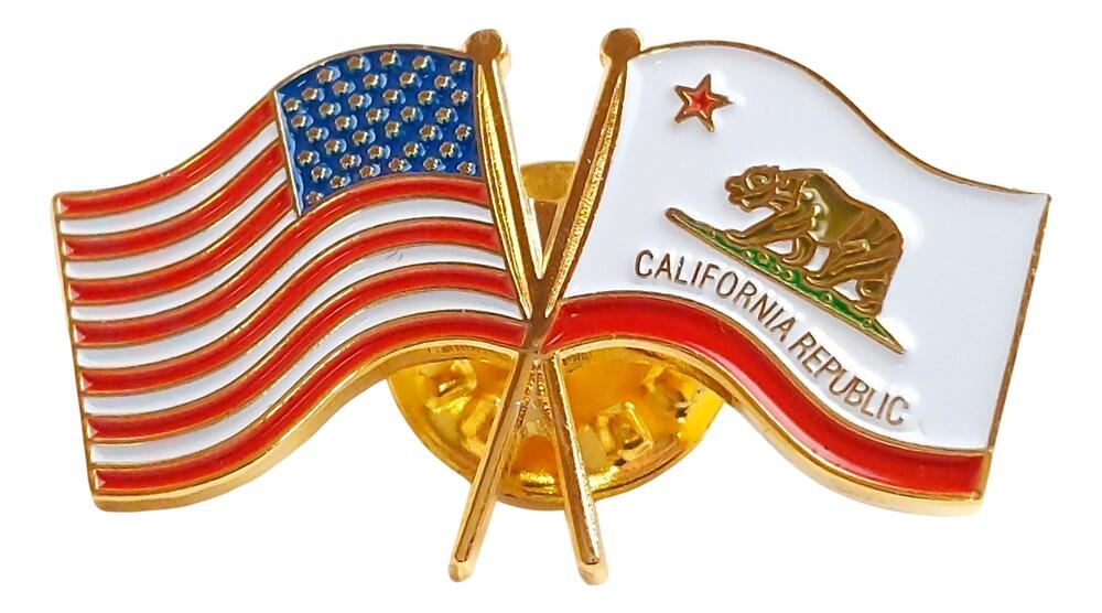 USA / American and California Crossed Flags Friendship Lapel Pin